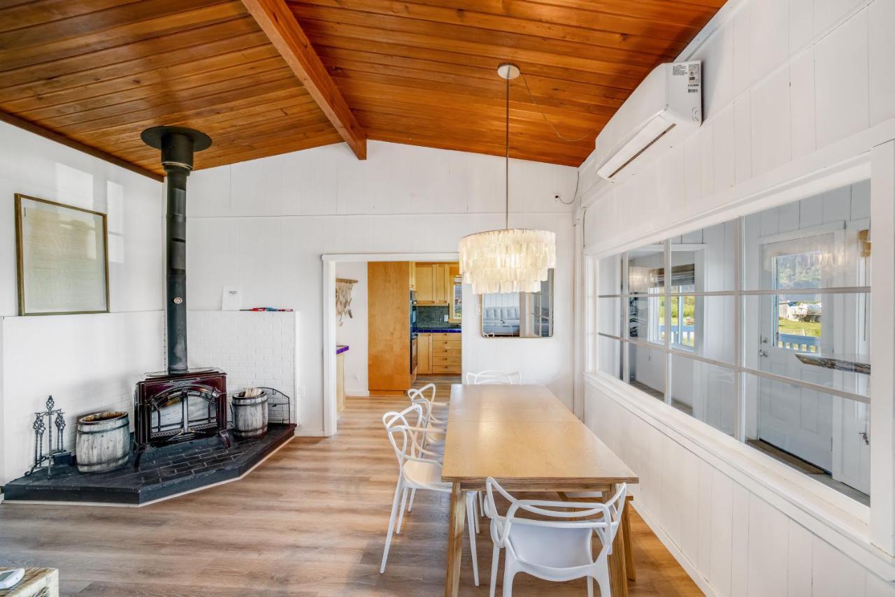 Cape Meares Beach Getaway Exterior photo