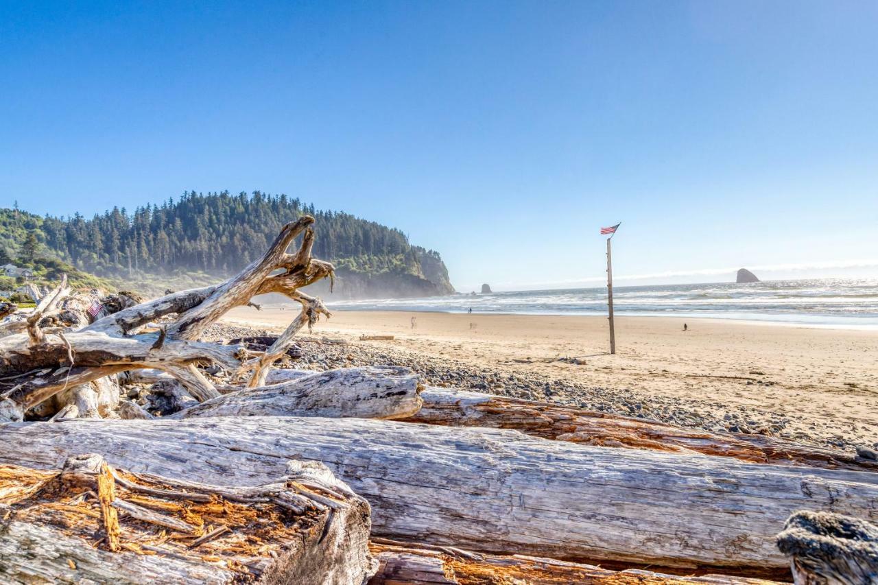 Cape Meares Beach Getaway Exterior photo